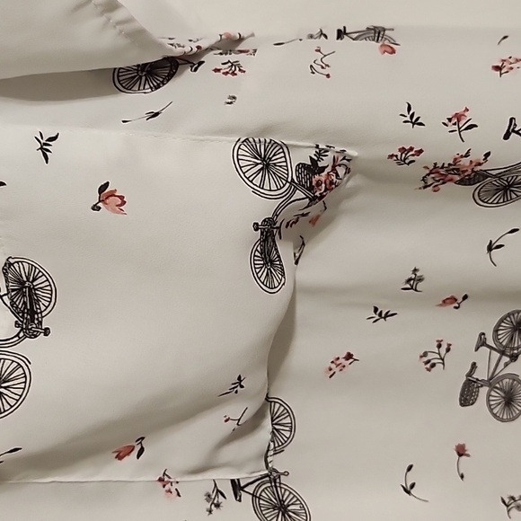 Torrid 3X white blouse - Picture 3 of 6